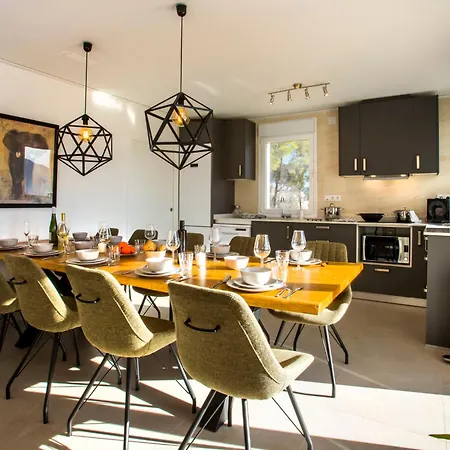 فيلة Cara Mull By Interhome Alcalalí