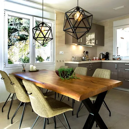 Cara Mull By Interhome