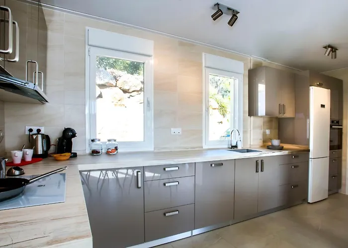 فيلة Cara Mull By Interhome Alcalalí