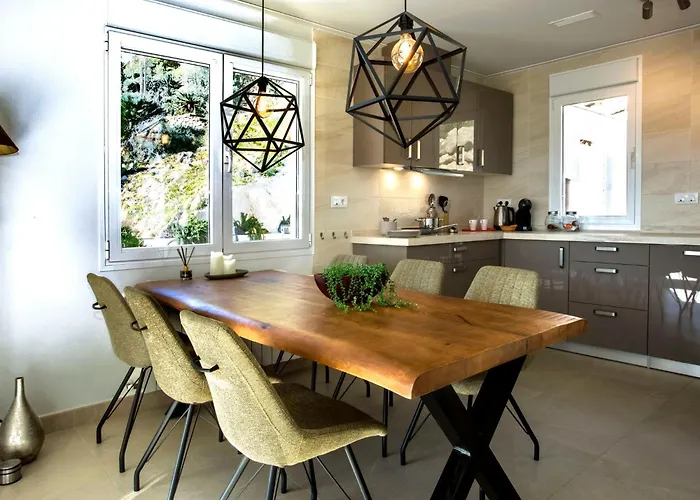 Cara Mull By Interhome